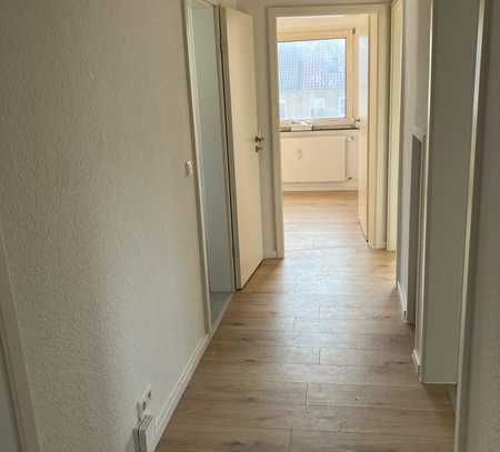 Helle und frisch sanierte 4 Zi-Wohnung