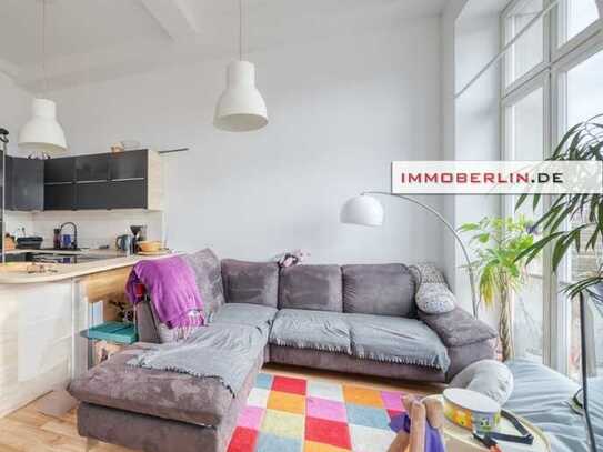 IMMOBERLIN.DE - Vortreffliche Altbauwohnung mit Sonnenbalkon + Pkw-Stellplatz