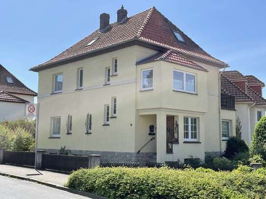 Schönes und gepflegtes Haus mit 7 Zimmern und EBK in zentraler Lage in Einbeck