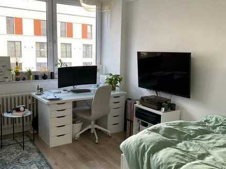 Neuwertige 2-Zimmer-Wohnung mit EBK in Köln