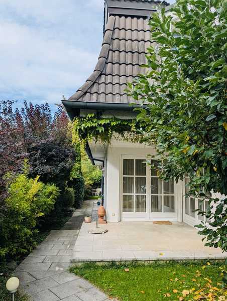                                                               Hochwertige Doppelhaush&auml;lfte mit Kamin, Garten &amp; Garage &ndash; ideal f&uuml;r Familien &amp;&hellip;                                                       in Herrsching am Ammersee (Starnberg)