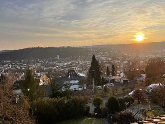 DG-Wohnung, Halbhöhenlage, mit fantastischer Aussicht