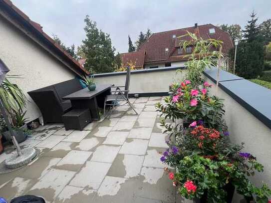 Attraktive 2-Zimmer-Wohnung mit Balkon und EBK in Freystadt