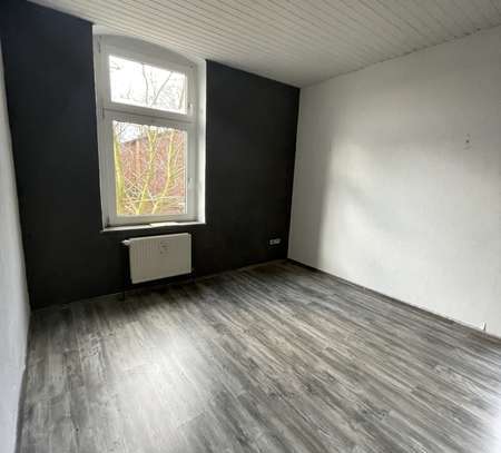 Helle 2-Zimmer Wohnung mit Balkon zu vermieten! WBS erforderlich!