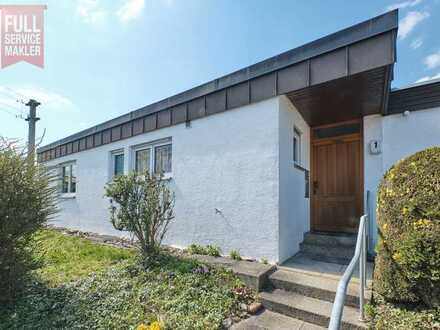 Familienfreundlicher Bungalow mit 5,5 Zimmern & großem Garten direkt am Ortsrand von Steinenbronn.