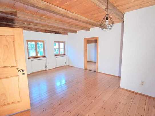 Brück Immobilien - Renoviertes 2 Zimmer - "Chalet" in ansprechendem Innenhof