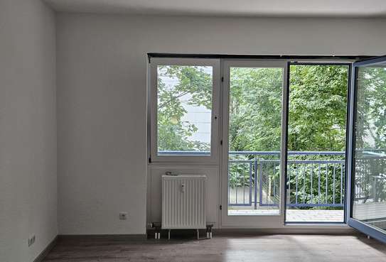 Sanierte 3- Zimmer- Wohnung mit Balkon