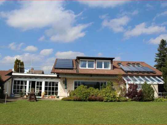 Traumhaftes Einfamilienhaus mit Bergblick in bester Lage