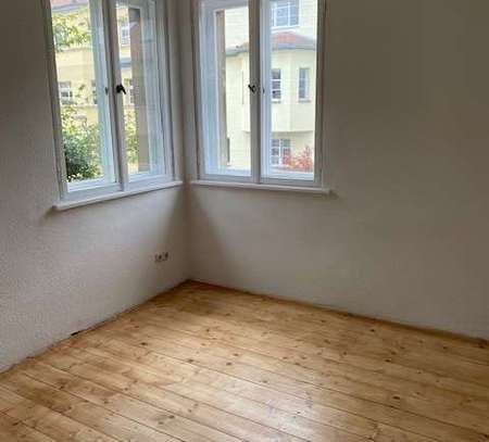 TOP-Wohnung mit Balkon und Wohnküche