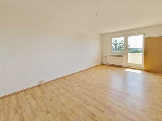 *Frühlingsaktion 1-Zimmer-Wohnung mit Balkon anmieten und 6 NKM frei geschenkt bekommen*