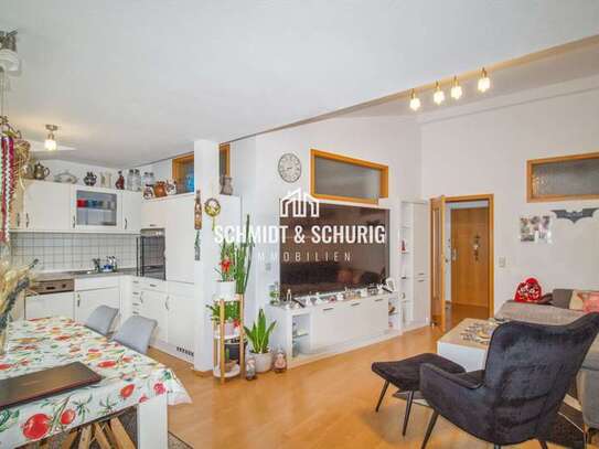 Charmante DG-Wohnung mit Balkon zu vermieten!