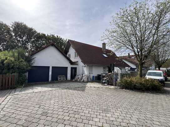 Zwangsversteigerung - EFH mit Garage - bebautes Erbbaurecht