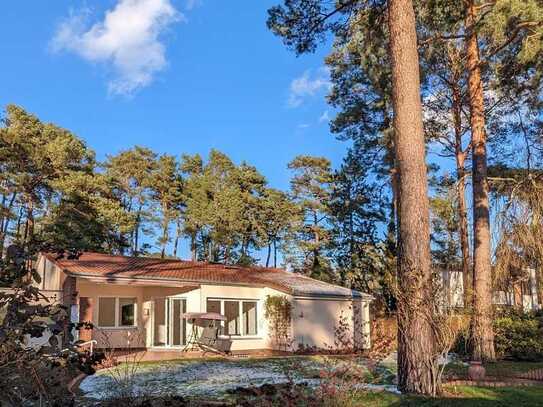 Modernisierter Bungalow in Berlin-Kladow mit großem Garten