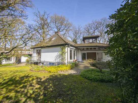 Großzügiges 6 Zimmer-Einfamilienhaus mit individuellem Wohnbereich im Fensterturm