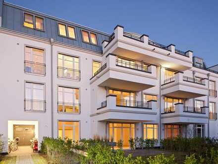 Exklusive 4-Zimmer-Rheinblick-Wohnung mit Balkon und Einbauküche in Kaiserswerth