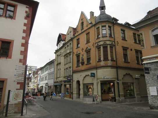 Wohn- und Geschäftshaus am Marktplatz