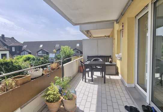 *** Schön geschnittene 3,5 Zimmer Wohnung mit Süd-Balkon und TG Stellplatz in Essen Werden ***