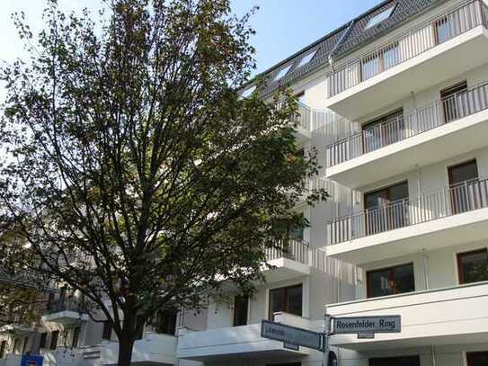 Modernes Wohnen in Berlin-Friedrichsfelde: Stilvolle 4-Zimmer-Wohnung mit Balkon