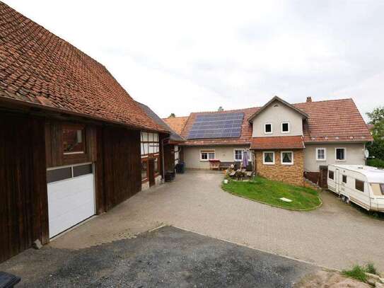 Ehemaliges Bauernhaus mit großem Garten und Scheune in Bad Rodach - OT Grattstadt