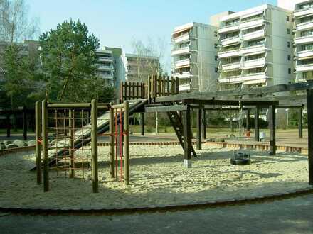 Apartment in MZ-Finthen, ruhig gelegen, großer Balkon, Garagenbox (optional)