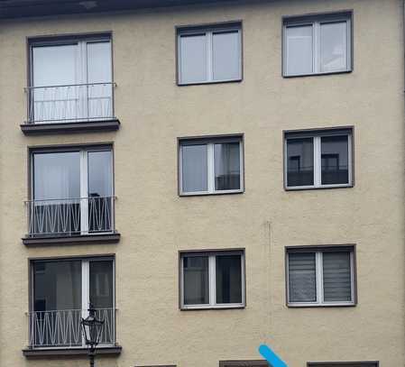 Renovierte 2-Zimmer-Wohnung im Herzen von Düsseldorf sofort verfügbar