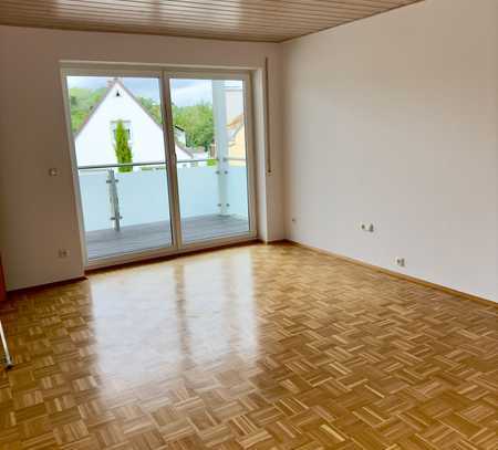 Schöne, helle und großzügige 4,5-Zimmer-Wohnung in Ingolstadt, Ortsteil Gerolfing