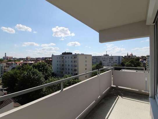 Gigantischer Balkon mit Ausblick - incl. Wohnung - sucht Nachmieter