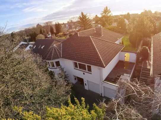 Geheimtipp Broicher Siedlung -
Großes Einfamilienhaus mit unverbaubarem Blick ins Naturschutzgebiet