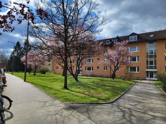 Schöne 3 Zimmer-WG - Saniert mit EBK - Fasangarten