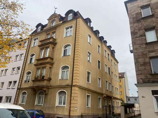 Herrliche Maisonette Wohnung im 4.OG mit Aufzug