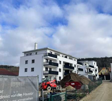 Erstbezug // 2 Zimmer Erdgeschosswohnung mit Gartenanteil //