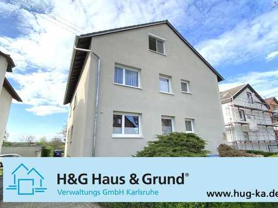 Komplett vermietetes Mehrfamilienhaus mit 7 WE, 4 Garagen und großzügigem Grundstüc