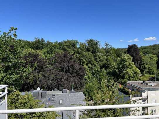 Lichtdurchflutete 2 Zimmer Wohnung in Bestlage - Komponistenviertel