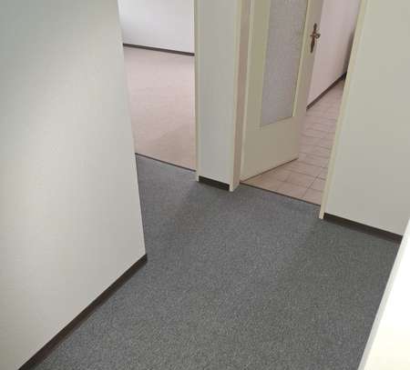 Helle, gut geschnittene 2-Zimmer-Seniorenwohnung (ab 60 J.) mit Balkon im Kneipp-Kurort -von privat-