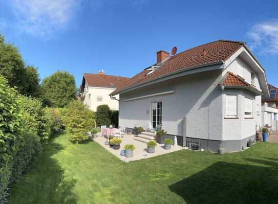 Charmantes Haus mit Garten in direkter Feldrandlage, Gartenstraße 22a, 68642 Bürstadt