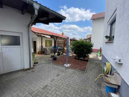 Zweifamilienhaus mit vielseitigen Möglichkeiten