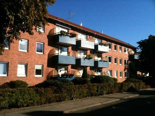 Renovierte 2-Zimmer-Wohnung in Lübeck/St. Jürgen UNI-Nähe mit Balkon