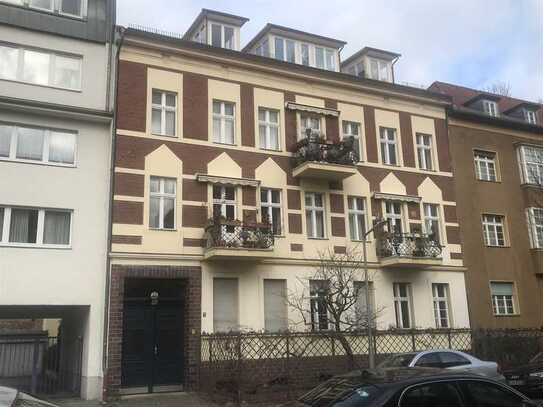 Stilvolle 4-Zimmer-Whg. mit Balkon in Berlin Reinickendorf