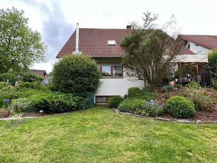 Freistehendes Einfamilienhaus mit idyllischem, uneinsehbaren Garten in Oberbantenberg