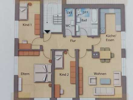 Moderne, lichtdurchflutete 4-Zimmer-DG-Wohnung mit Garage und Garten