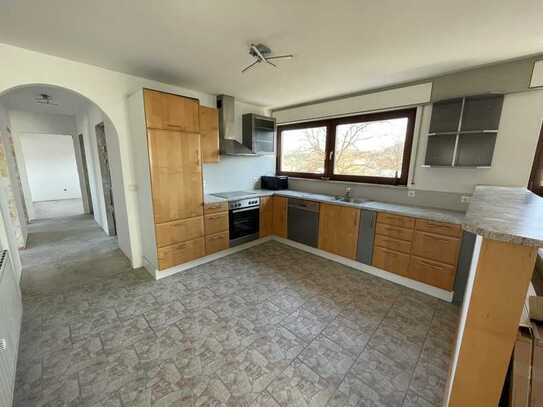 Renovierte 4,5-Zimmer-Wohnung in Auingen zu vermieten