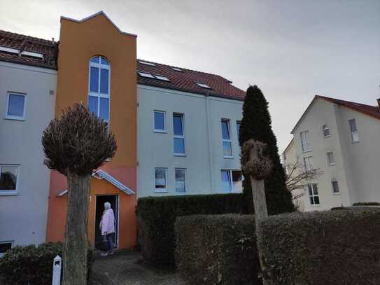 Sonnig-helle 2-Zimmer Wohnung mit überdachtem Balkon