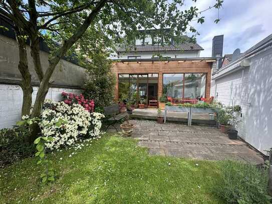 Schickes 3-Familienhaus mit Garten und Garage in 52372 Kreuzau