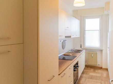Modernisierte 2-Zimmer-Wohnung mit Balkon und Einbauküche in Ludwigsburg