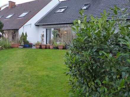 Tolle Lage 5 Zimmerwohnung im EFH (vorhandene ELW nicht vermietbar)