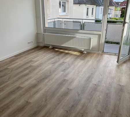 Bestlage Neu-Isenburg, komplett neu renovierte 2 Zimmer-Wohnung