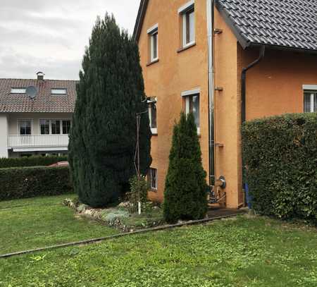 freistehendes Haus mit großem Garten, bereits leer