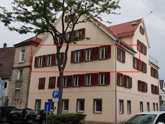 Zentral in Stadtmitte - 3-Zi. Whg im 2. OG eines 7-Fam.Hauses mit Denkmalschutzz