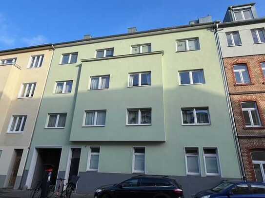 -RESERVIERT- "Heißbegehrte" Altbaucharme -3- Zi. ETW mit Balkon/Stellplatz in K-Lindenthal