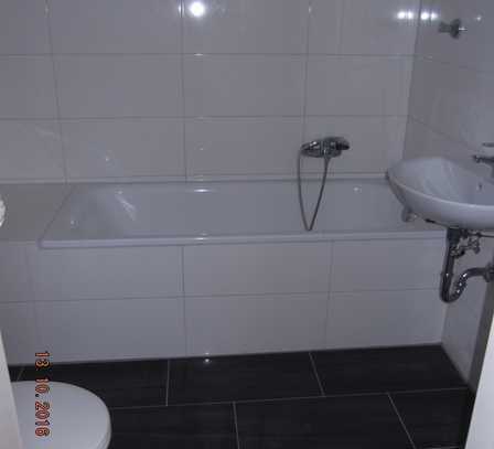 2-Zimmerwohnung mit renoviertem Bad und Gäste-WC zu vermieten!